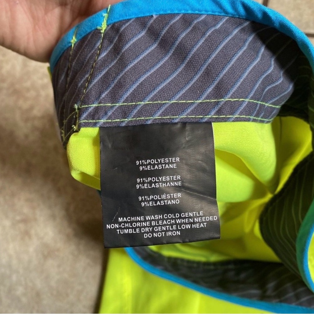 O'Neill Men's Neon Green Hyperfreak Board Shorts - Size 34 - Picture 3 of 4